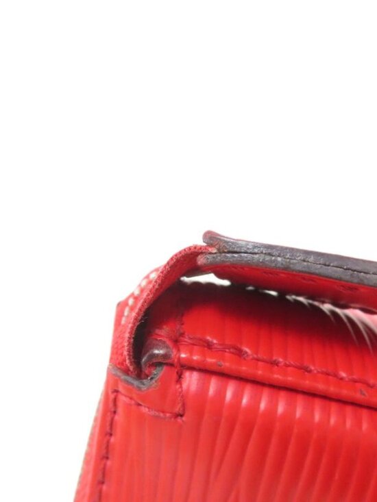 Louis Vuitton Handbag Epi Red - Picture 8 of 15